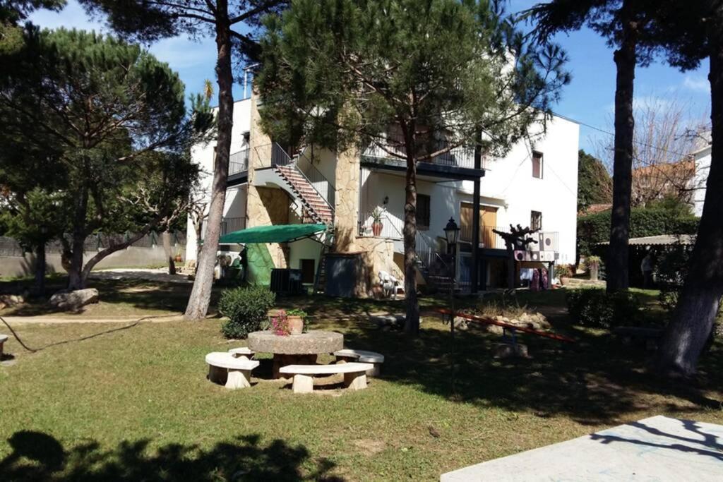 Apartamento Al Lado De La Playa Con Parking Y Jardin Кастел Пладжа де Аро Екстериор снимка